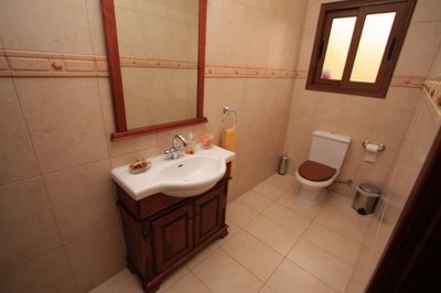 509838-detached-villa-for-sale-in-chlorakaful
