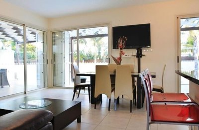 514576-detached-villa-in-oroklini-tourist-are