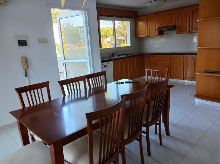 Image No.1-3 Bed House for sale
