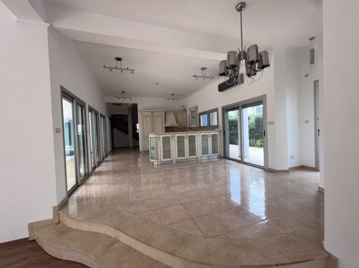 Image No.4-4 Bed House for sale