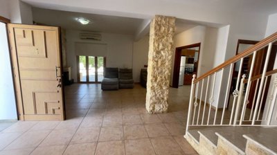 516250-house-in-orokliniorig