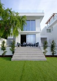 516805-detached-villa-in-dromolaksiafull