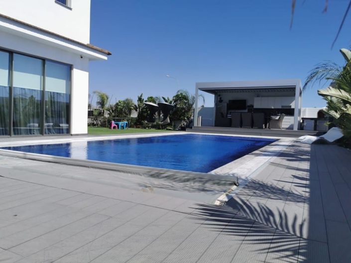 Image No.5-5 Bed House for sale