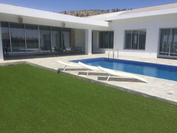 519305-detached-villa-in-oroklinifull