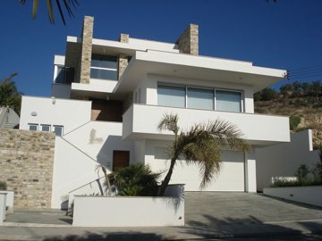 520888-detached-villa-in-orokliniorig