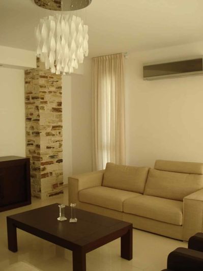 Image No.10-Maison de 4 chambres à vendre à Oroklini