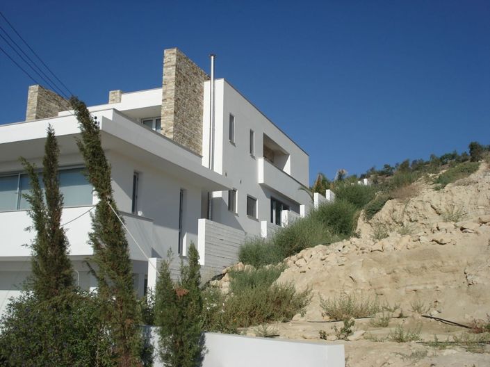 Image No.4-Maison de 4 chambres à vendre à Oroklini