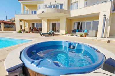 525180-detached-villa-for-sale-in-akoursosful