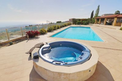 525135-detached-villa-for-sale-in-akoursosful