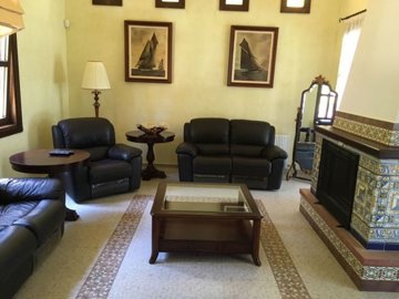 525747-detached-villa-for-sale-in-kouklia-aph