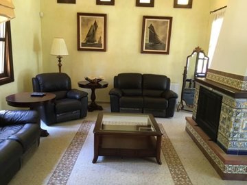 525747-detached-villa-for-sale-in-kouklia-aph