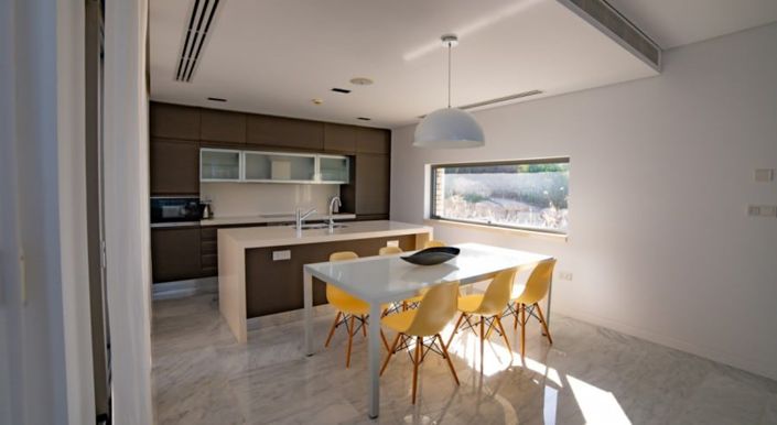 Image No.4-Maison de 3 chambres à vendre à Tsada