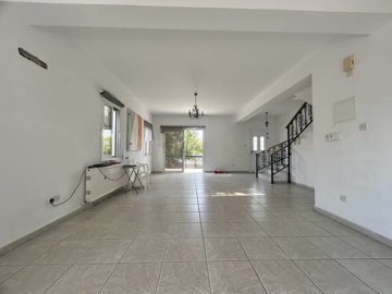 525947-detached-villa-for-sale-in-anavargosor