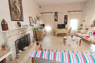 525967-bungalow-for-sale-in-choletriafull
