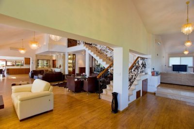 528653-detached-villa-for-sale-in-moniatisful