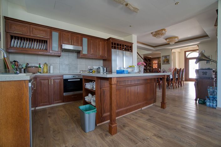 Image No.15-4 Bed House for sale