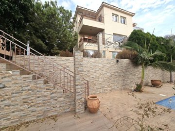 532754-detached-villa-for-sale-in-select-loca