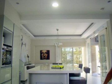 533208-detached-villa-for-rent-in-petrou-pavl