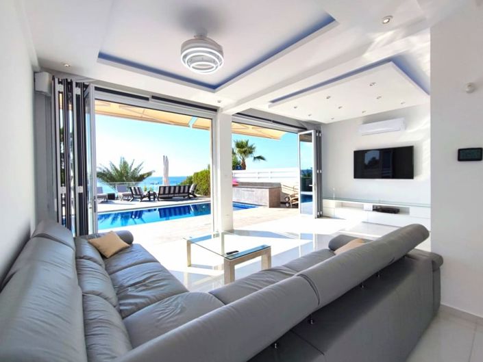 Image No.3-5 Bed House for sale