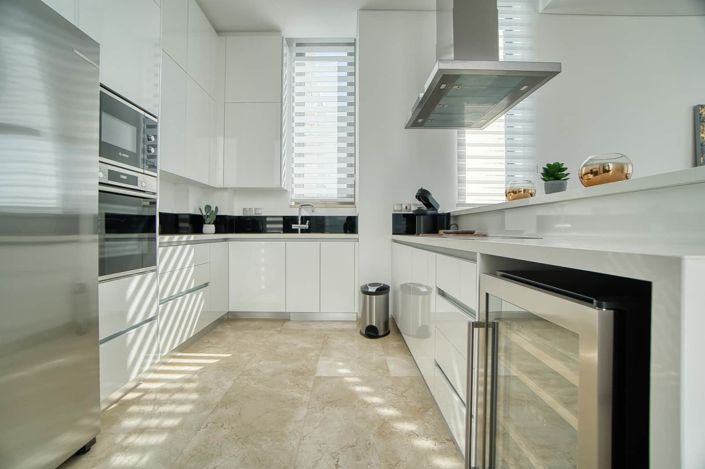 Image No.8-4 Bed House for sale