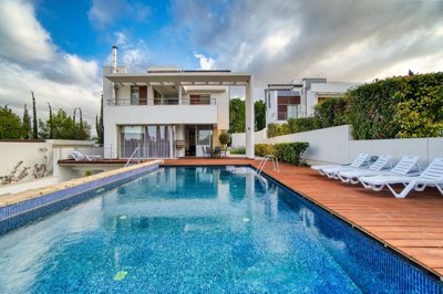540179-detached-villa-for-sale-in-latchiorig