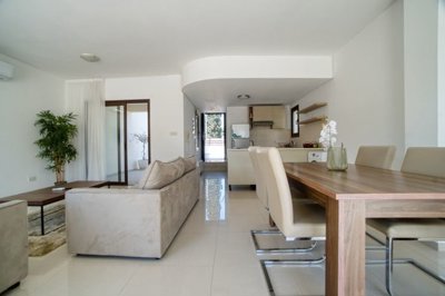 540462-town-house-for-sale-in-mouttagiakafull