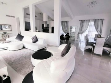 541595-detached-villa-for-sale-in-select-loca