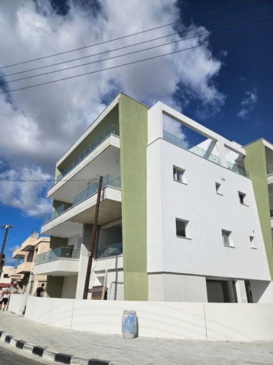 Image No.8-2 Bed Apartment for sale