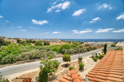 594108-penthouse-for-sale-in-chlorakaorig