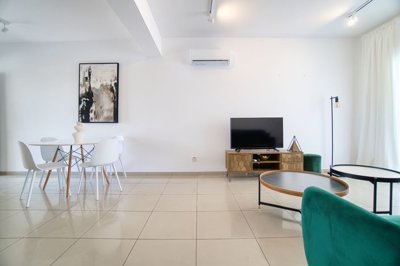 585506-apartment-for-sale-in-kato-paphos-tomb