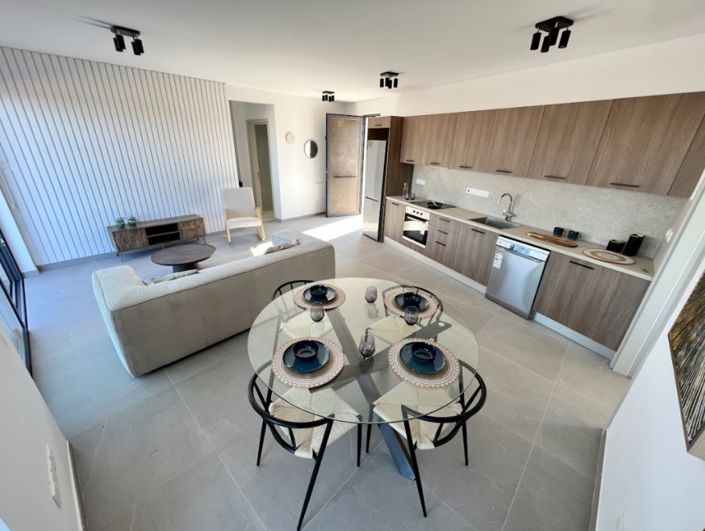 Image No.3-2 Bed Apartment for sale