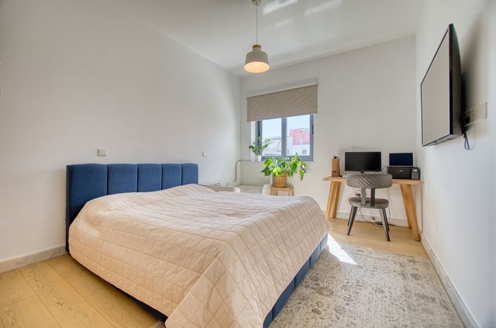 Image No.10-1 Bed Apartment for sale