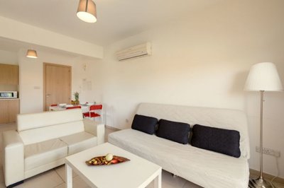507310-apartment-in-pylaorig
