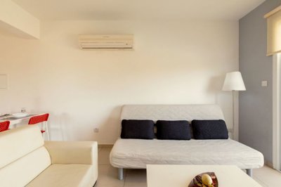 507311-apartment-in-pylaorig