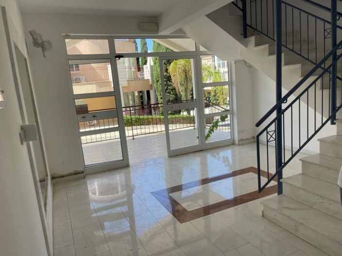 Image No.3-Appartement de 2 chambres à vendre à Universal