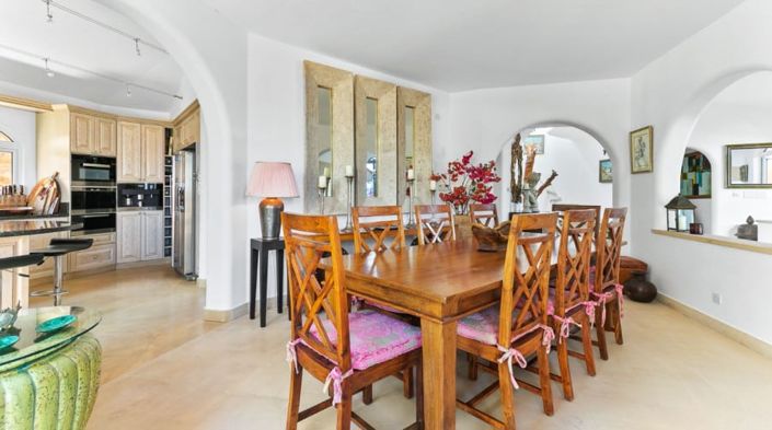 Image No.6-Maison de 4 chambres à vendre à Kamares