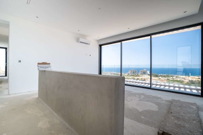 Image No.8-4 Bed House for sale