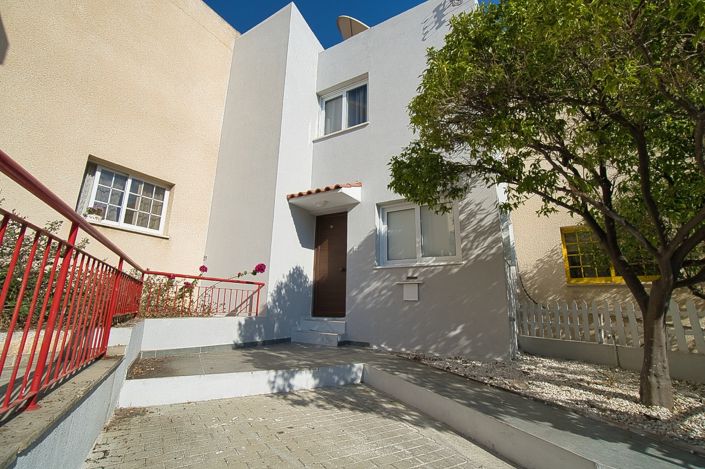 Image No.5-Maison de 4 chambres à vendre à Agios Tychonas