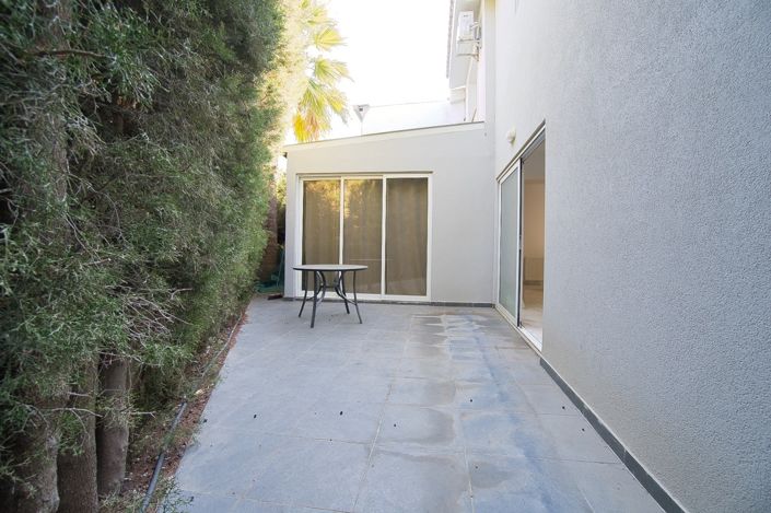 Image No.8-Maison de 4 chambres à vendre à Agios Tychonas