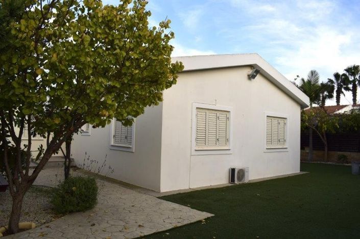 Image No.6-Maison de 3 chambres à vendre à Meneou