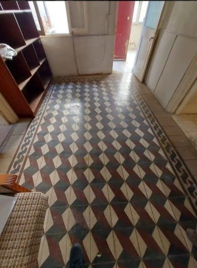 Image No.3-5 Bed House for sale