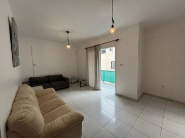 554146-paphos-town-2-bedroom-apartment-for-sa