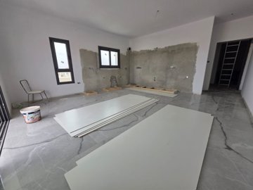 687594-apartment-for-sale-in-kolossiorig