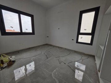 687591-apartment-for-sale-in-kolossiorig