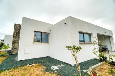 557990-detached-villa-for-sale-in-select-loca