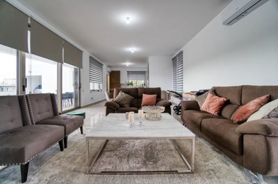 557996-detached-villa-for-sale-in-petridiaori