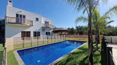 562308-detached-villa-for-sale-in-palodeiaori