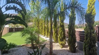 562304-detached-villa-for-sale-in-palodeiaori