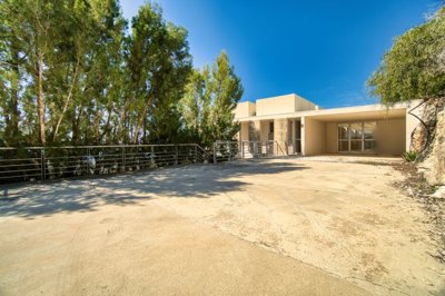 567556-detached-villa-for-sale-in-select-loca