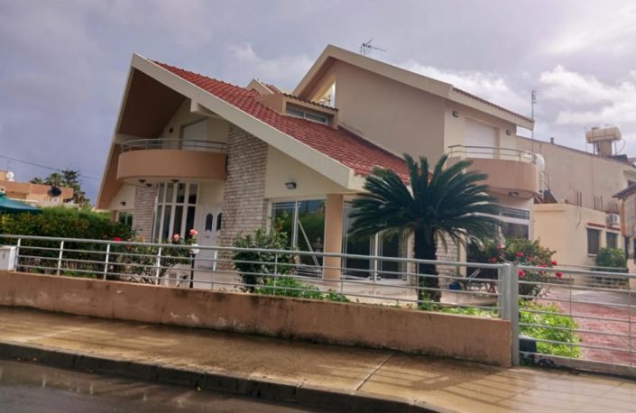 Image No.1-4 Bed House for sale
